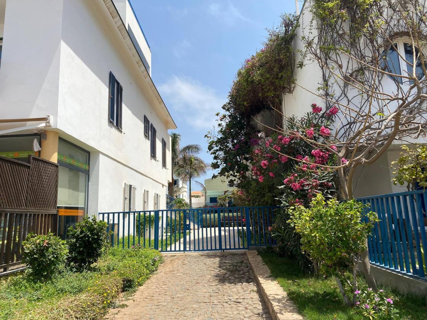 Leme Bedje Two Bedroom - By Bobbywashere Santa Maria Exterior photo