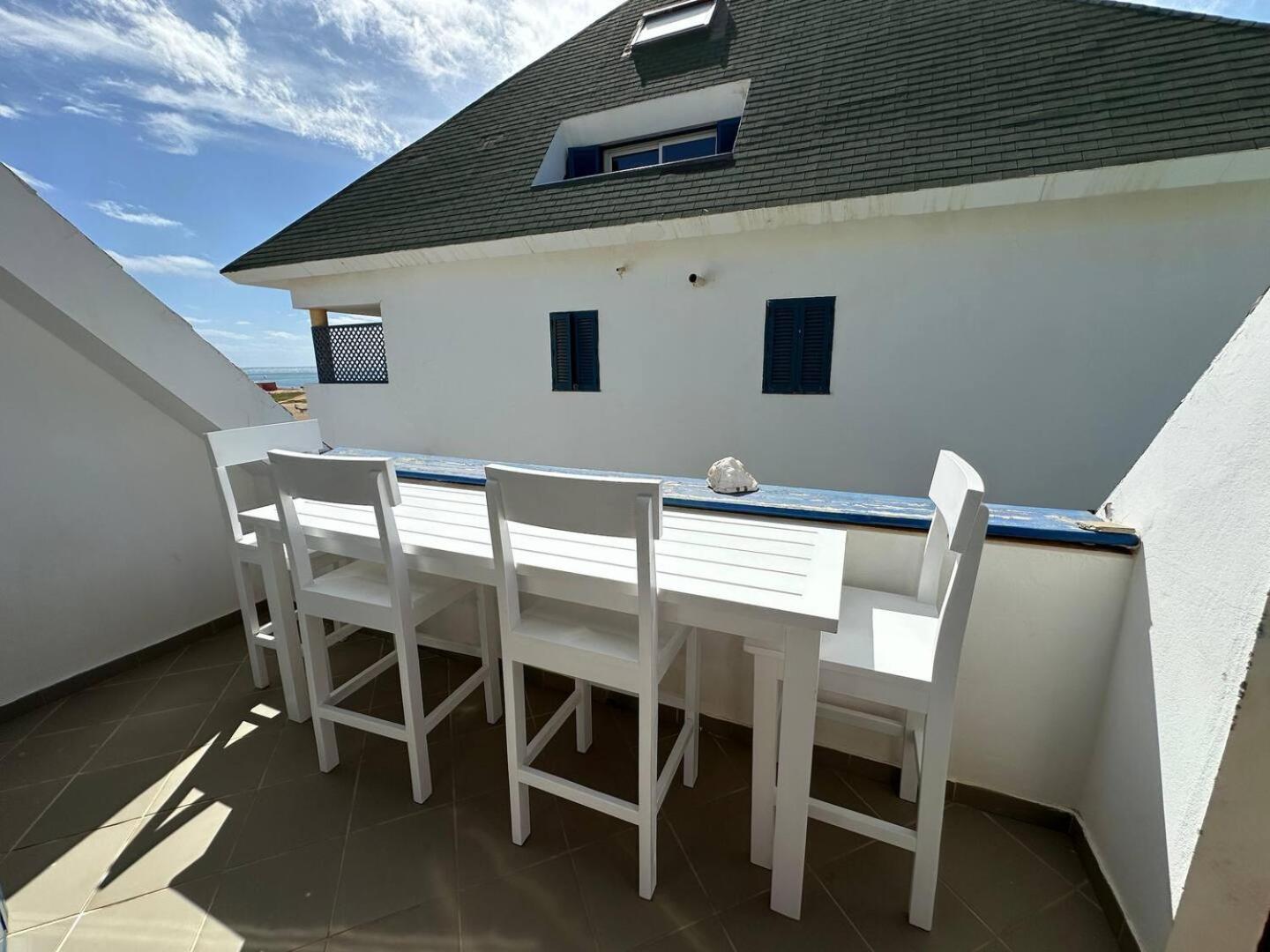 Leme Bedje Two Bedroom - By Bobbywashere Santa Maria Exterior photo