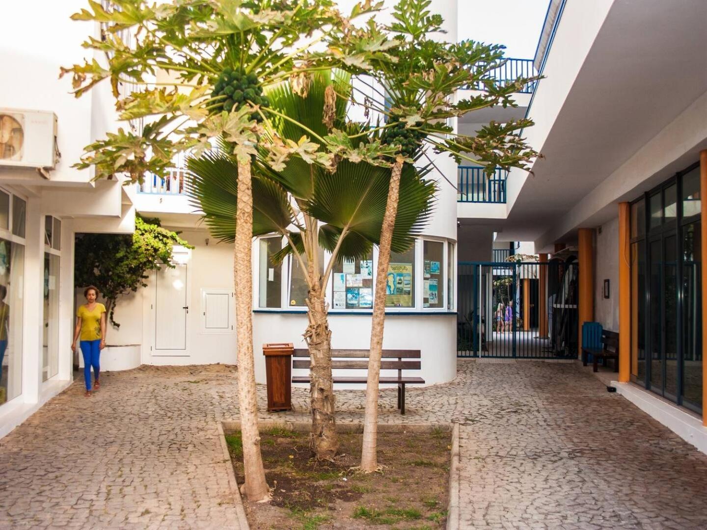 Leme Bedje Two Bedroom - By Bobbywashere Santa Maria Exterior photo
