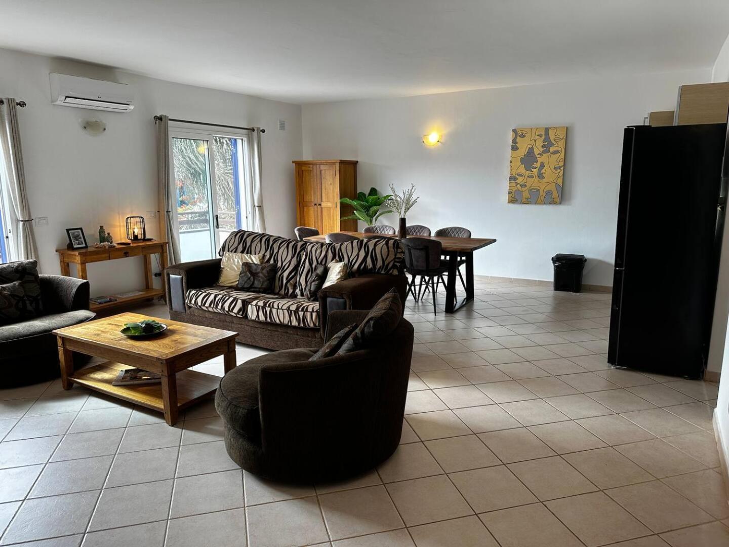 Leme Bedje Two Bedroom - By Bobbywashere Santa Maria Exterior photo